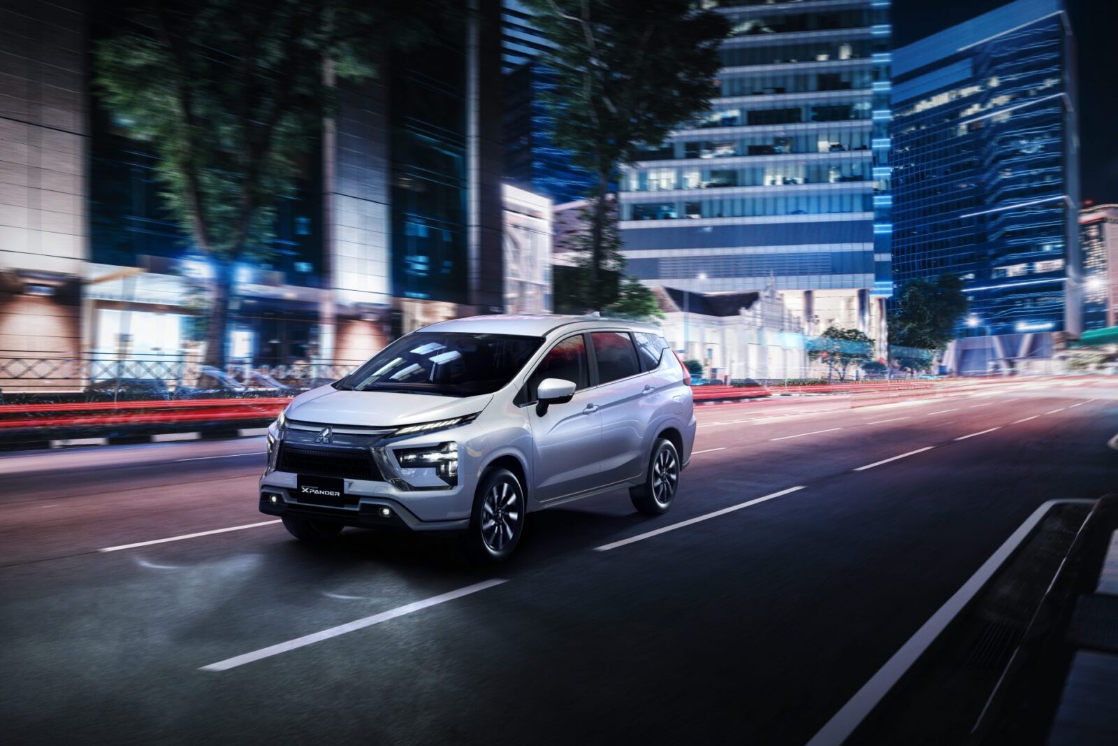 H01 1 MITSUBISHI XPANDER & XPANDER CROSS MỚI CHÍNH THỨC RA MẮT